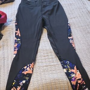 POP Fit Black and Multicolor Leggings